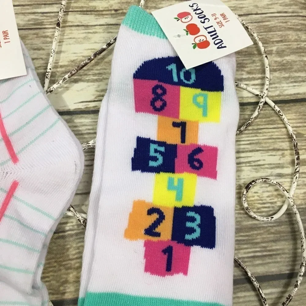 🦩 Socks for Teacher, School, Teachers Aide gift‎ present